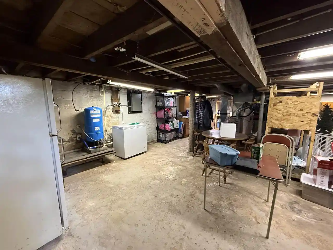 Photo 3 of Sale Pending at N1261 Bay De Noc Dr Dr, Menominee, MI 49858 | MLS# 50331794 | Listing updated on 2026-09-08