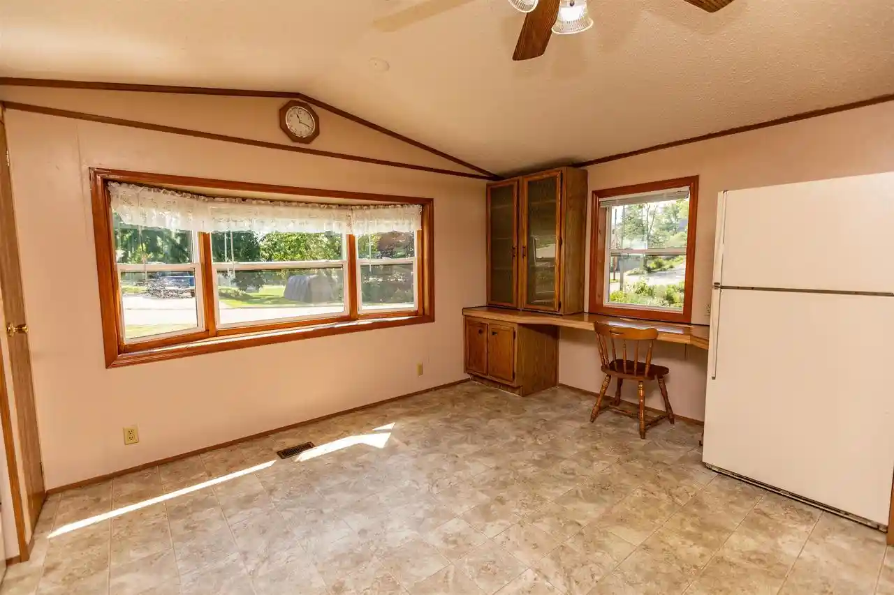3rd image of 815 Union Street Street, Mineral Point, WI 53565 | MLS# 2031462
