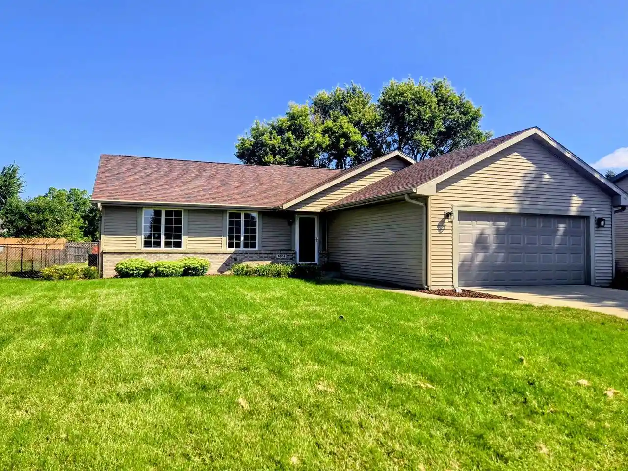 Photo 1 of Single family home for sale at 1604 Evergreen Dr Dr, Janesville, WI 53546 | MLS# 2031466 | Listing updated on 2026-08-31