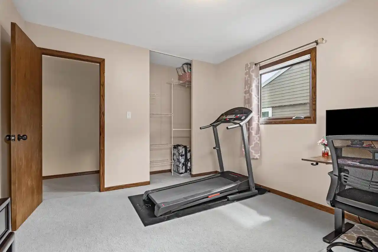 Photo 3 of Sale Pending at 3036 29Th Court S Court S, La Crosse, WI 54601 | MLS# 1978112 | Listing updated on 2026-08-31