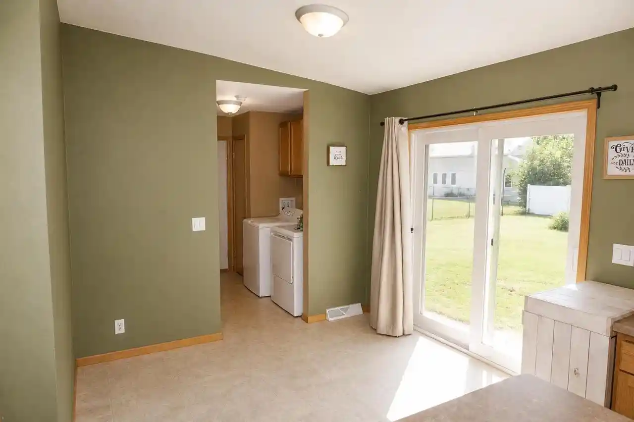 2nd image of 603 N Wacouta Avenue Avenue, Prairie Du Chien, WI 53821 | MLS# 2031470
