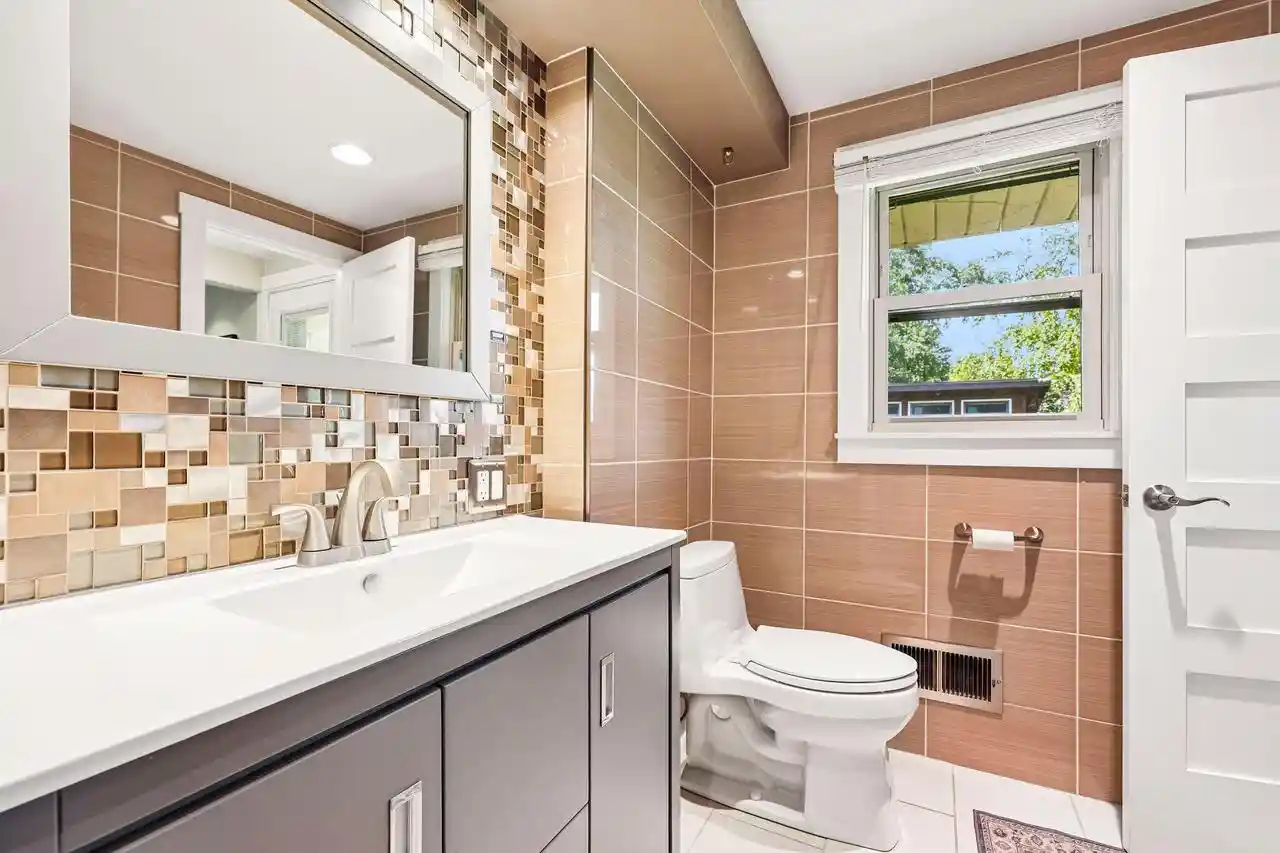 Photo 3 of Single family home for sale at 8040 19Th Avenue Avenue, Kenosha, WI 53143 | MLS# 1978123 | Listing updated on 2026-08-29