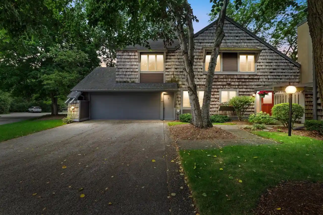Condo for sale at 92 Woodfield Ct, Racine, WI 53402 | MLS# 1978151