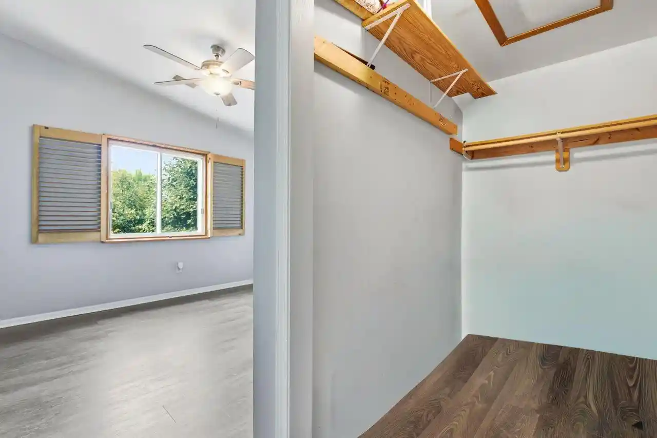 Photo 4 of Sale Pending at 1231 N Sunnyslope Dr, Mount Pleasant, WI 53406 | MLS# 1978152 | Listing updated on 2026-09-19