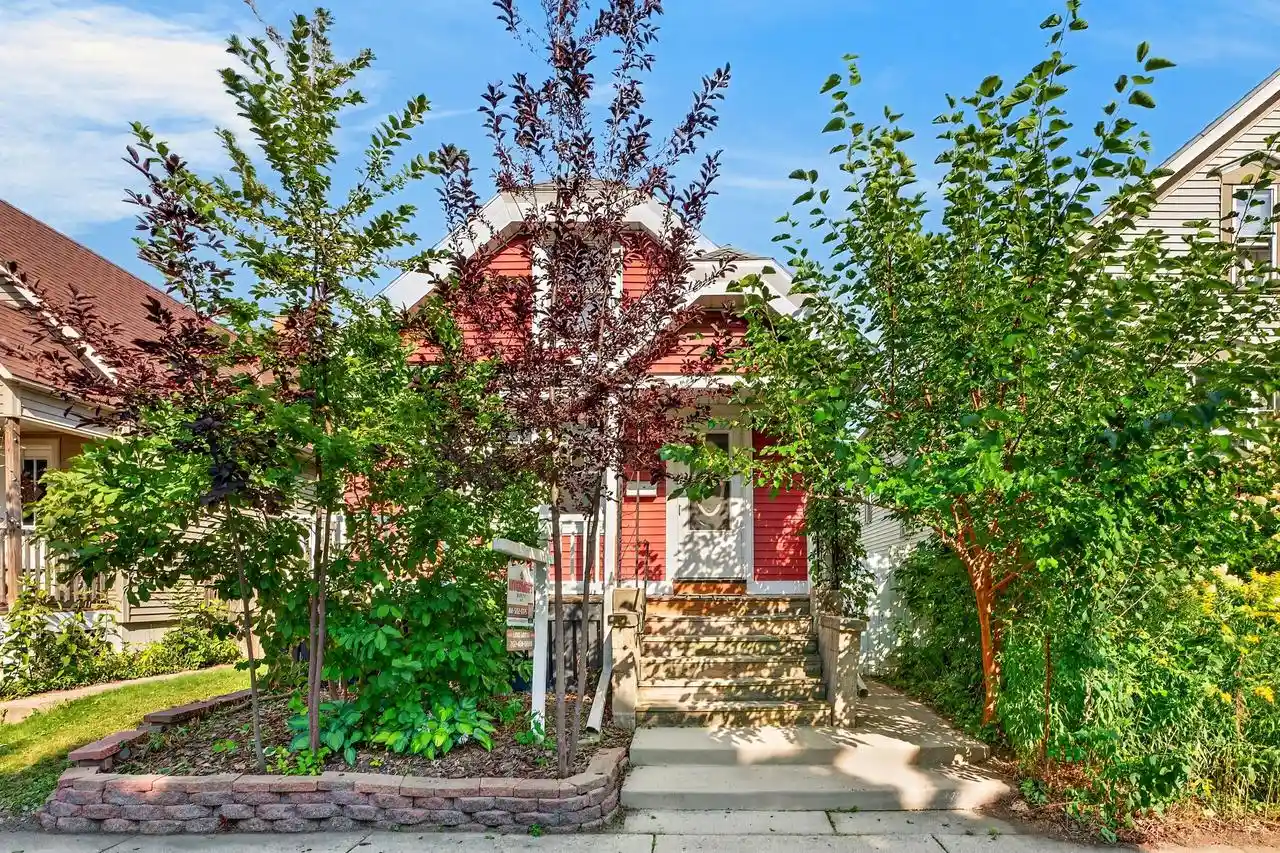 Photo 1 of Single family home for sale at 2650 N Fratney Street Street, Milwaukee, WI 53212 | MLS# 1978155 | Listing updated on 2026-09-03
