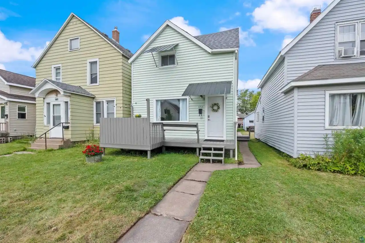 Photo 1 of Single family home for sale at 1713 Iowa Ave Ave, Superior, WI 54880 | MLS# 6127640 | Listing updated on 2026-09-01
