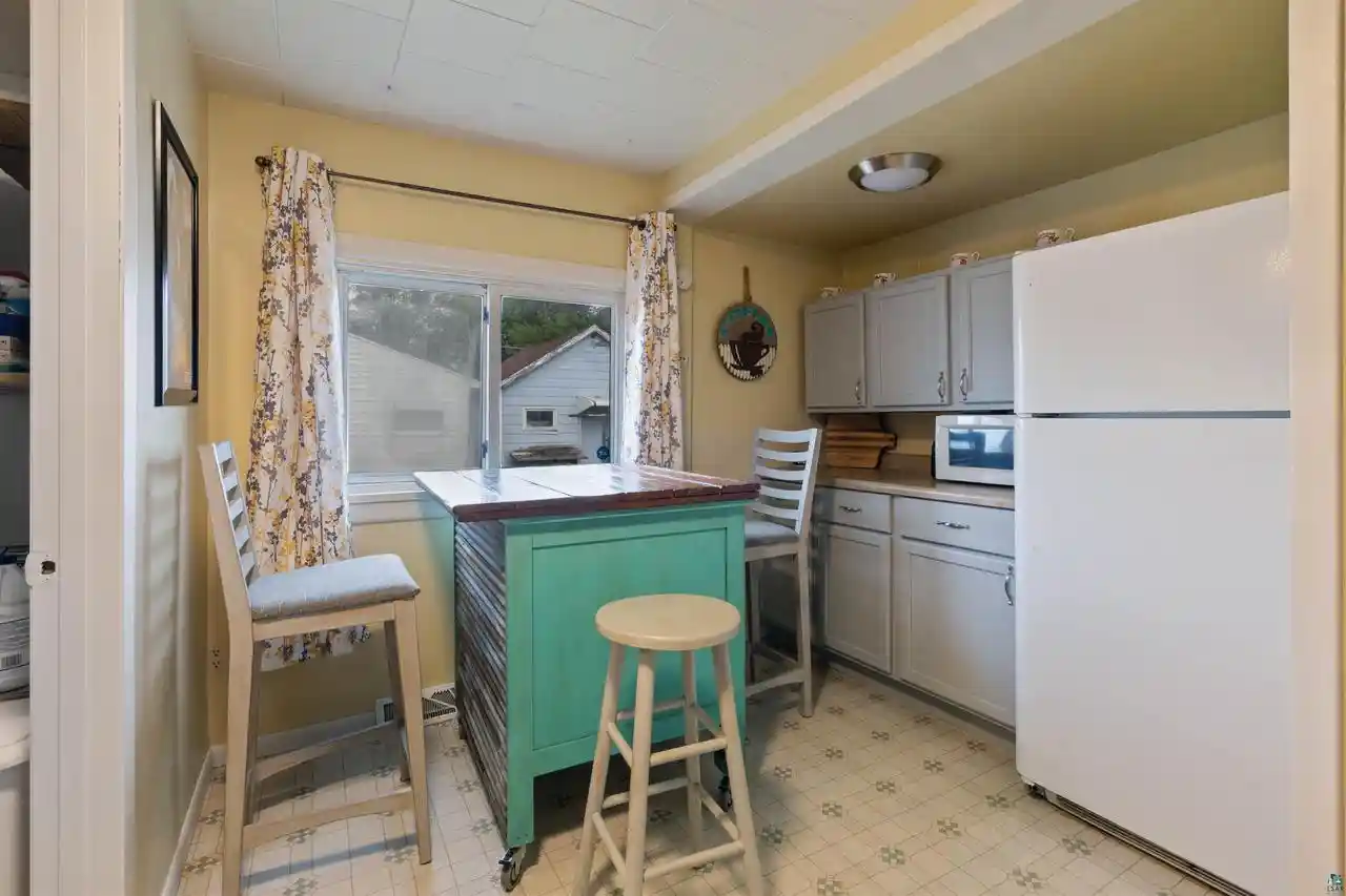 Photo 3 of Single family home for sale at 1713 Iowa Ave Ave, Superior, WI 54880 | MLS# 6127640 | Listing updated on 2026-09-01