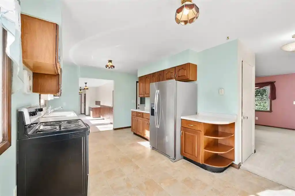 Photo 4 of Single family home for sale at 3025 Glenhaven Pl, Eau Claire, WI 54703 | MLS# 1604593 | Listing updated on 2026-09-17