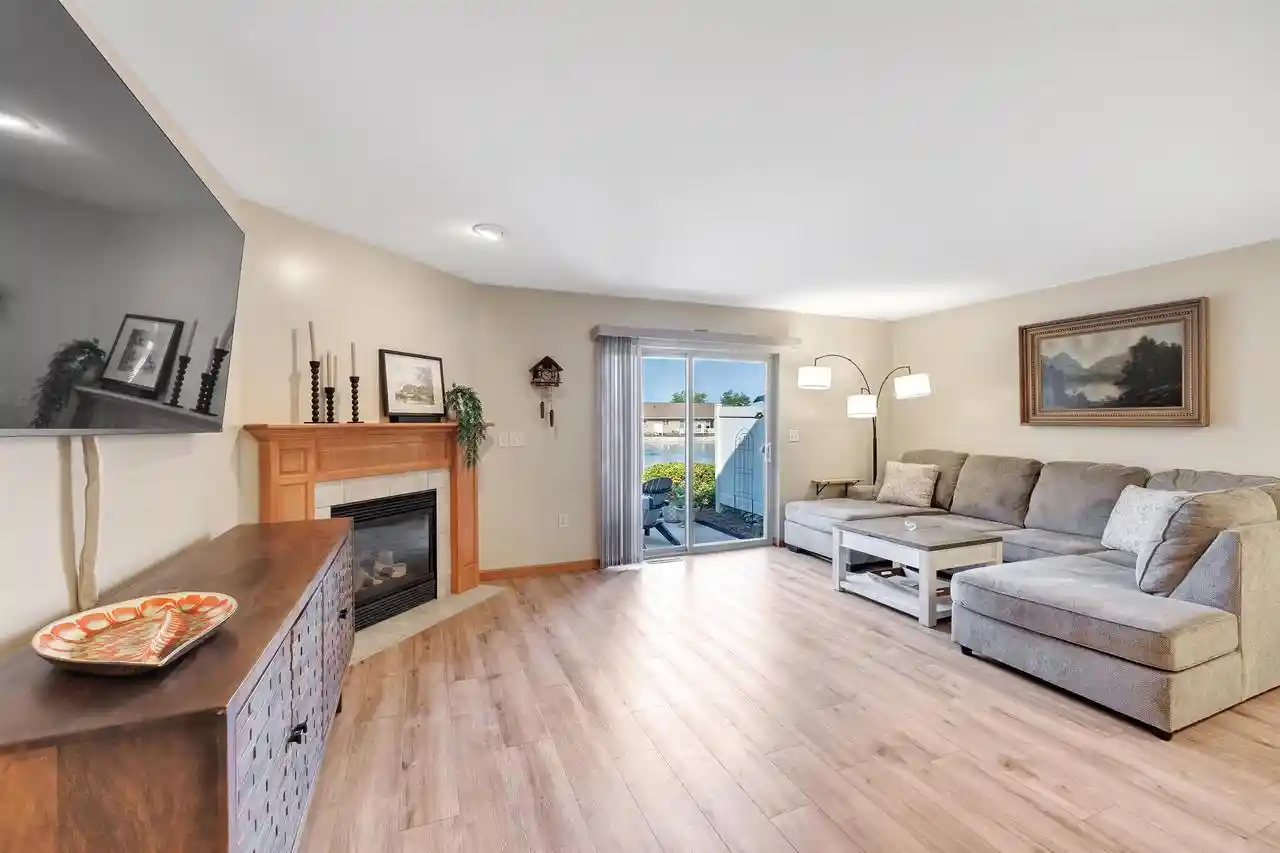 Photo 2 of Condo for sale at 1265 Pond View Circle Circle, De Pere, WI 54115 | MLS# 50331810 | Listing updated on 2026-09-02