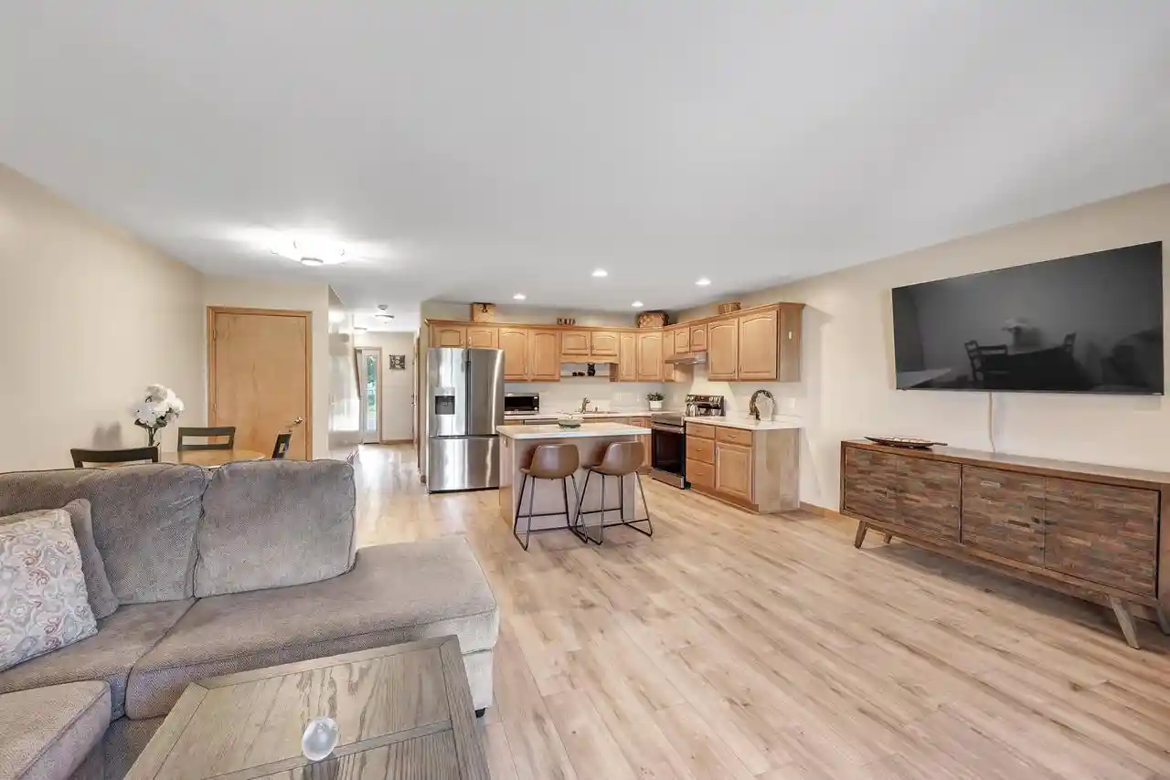 Photo 4 of Condo for sale at 1265 Pond View Circle Circle, De Pere, WI 54115 | MLS# 50331810 | Listing updated on 2026-09-02