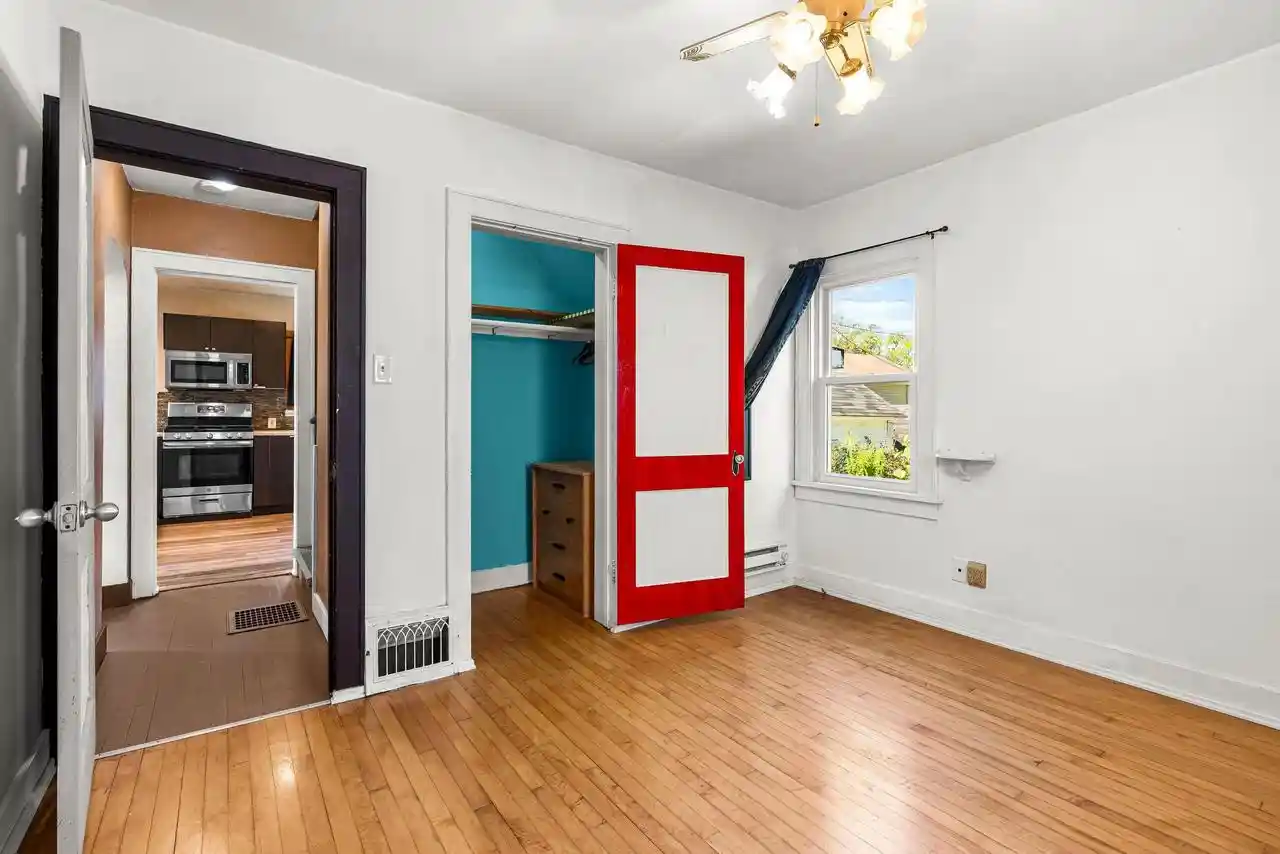 Photo 3 of Single family home for sale at 517 Columbia Avenue Avenue, Green Bay, WI 54303 | MLS# 50331806 | Listing updated on 2026-09-15