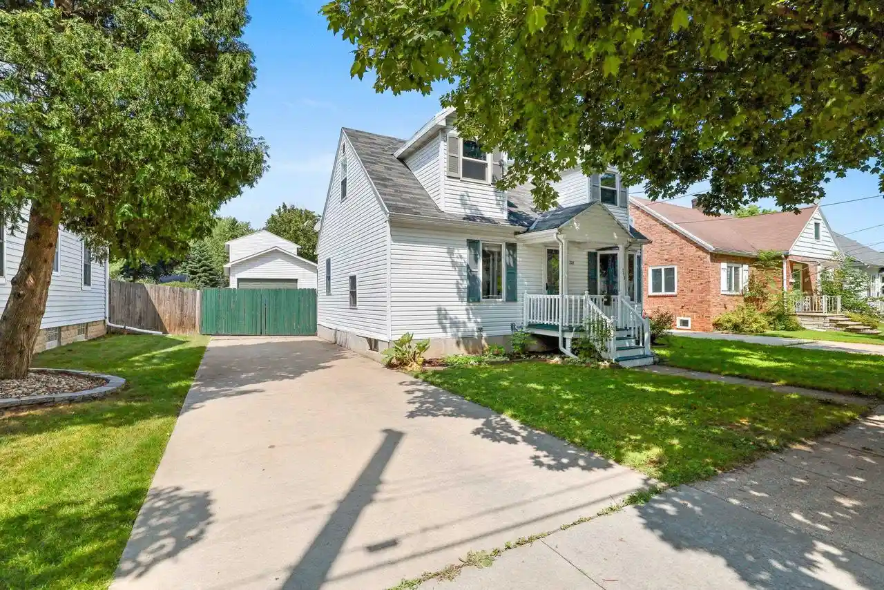 Photo 1 of Single family home for sale at 232 Quinton Street Street, Green Bay, WI 54302 | MLS# 50331801 | Listing updated on 2026-08-31