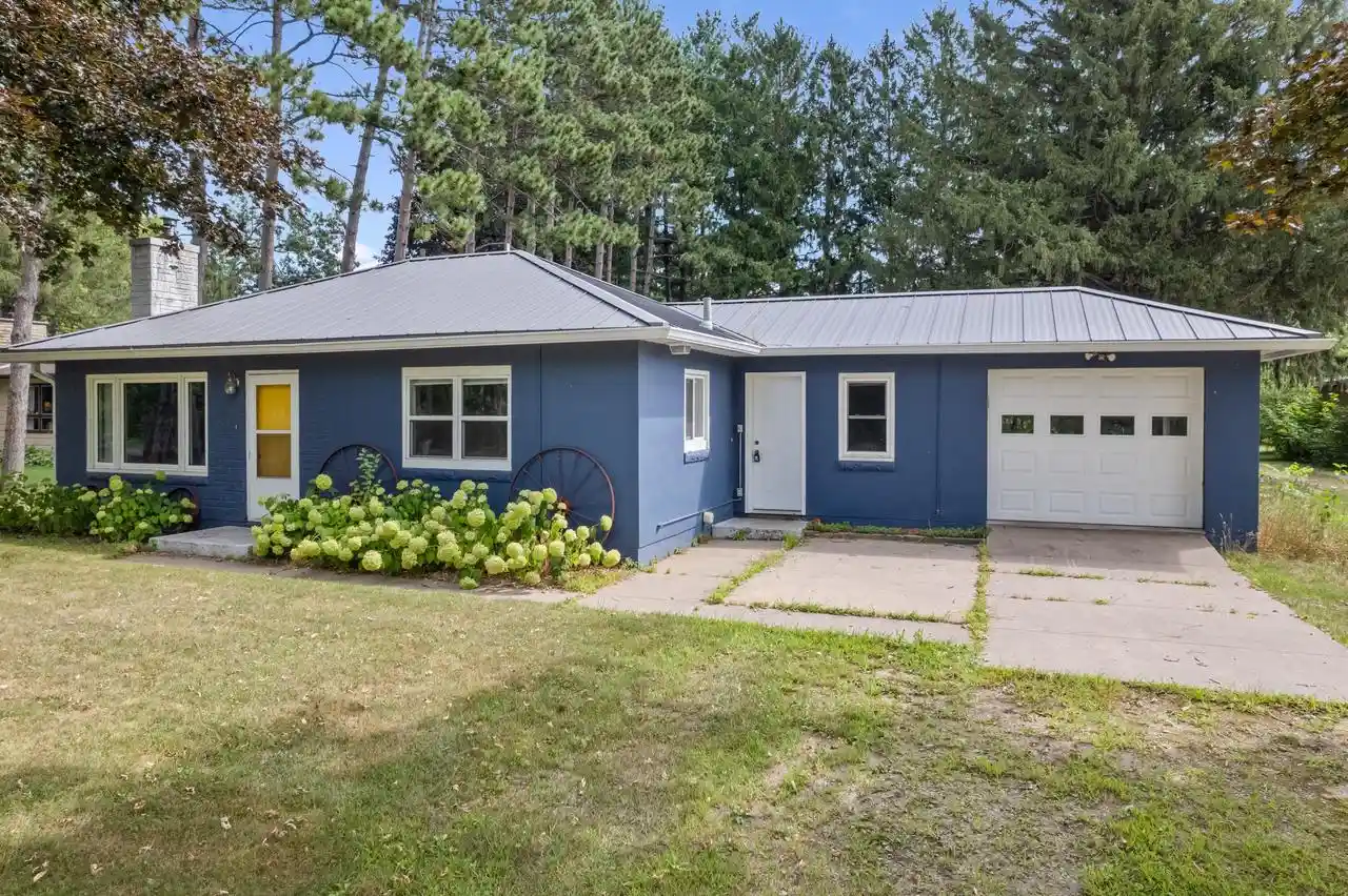 Photo 1 of Sale Pending at S2406 County Road Oo, Buffalo City, WI 54622 | MLS# 1978216 | Listing updated on 2026-09-16
