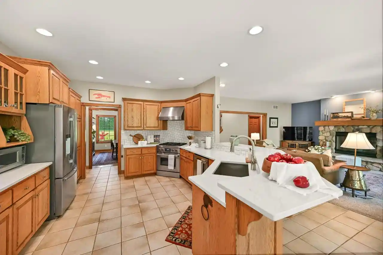 Photo 3 of Single family home for sale at 8510 W Hawthorne Rd, Mequon, WI 53097 | MLS# 1978220 | Listing updated on 2026-09-13