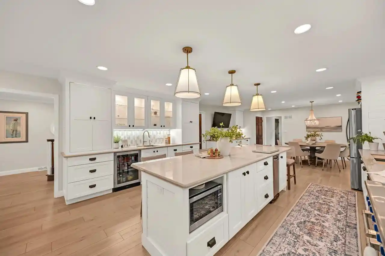 Photo 4 of Single family home for sale at 10270 N Range Line Ct, Mequon, WI 53092 | MLS# 1978221 | Listing updated on 2026-09-19