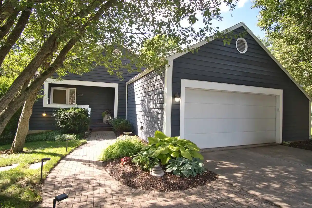 1st image of 932 Tamarack Way Way, Verona, WI 53593 | MLS# 2031509