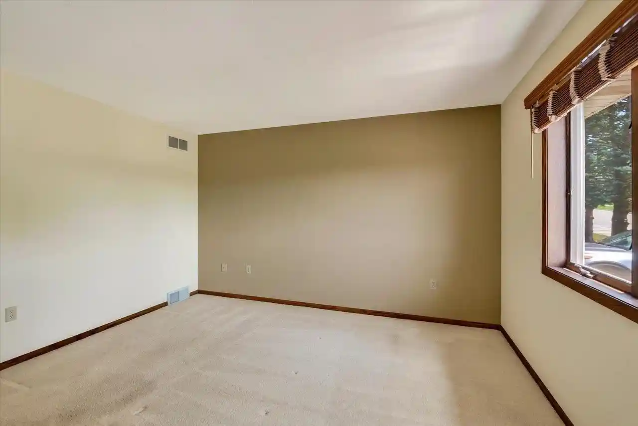 Photo 4 of Condo for sale at 6112 Woodland Dr Dr #1, Waunakee, WI 53597 | MLS# 2031511 | Listing updated on 2026-09-08