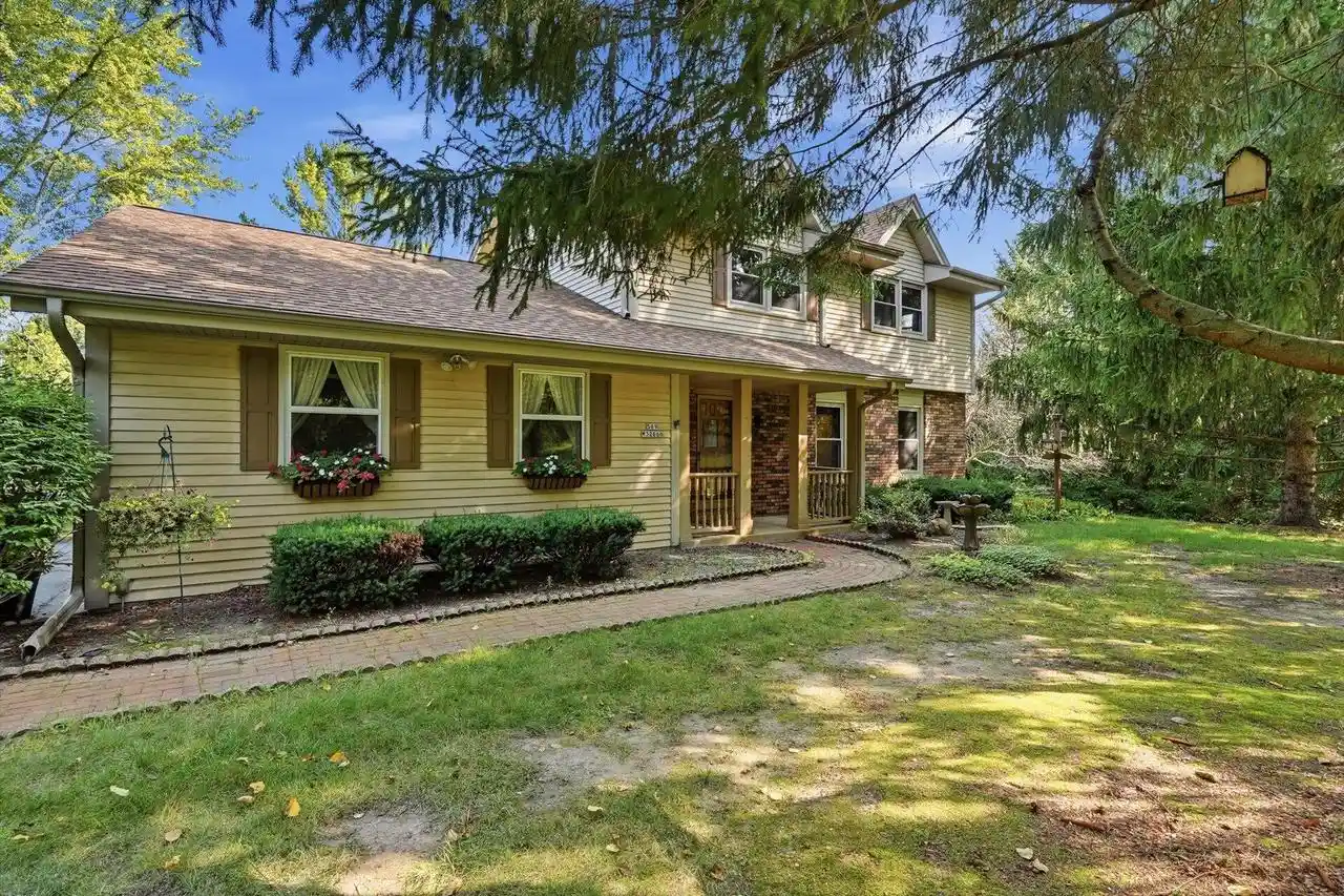 Photo 1 of Single family home for sale at S69w32666 Westgate Dr Dr, Mukwonago, WI 53149 | MLS# 1978232 | Listing updated on 2026-09-01