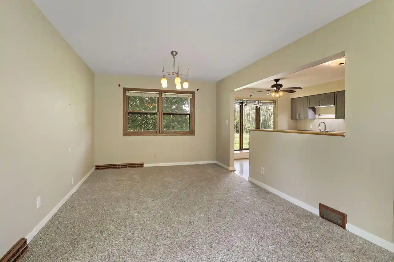 Photo 4 of Single family home for sale at 6124 104Th Avenue Avenue, Kenosha, WI 53142 | MLS# 1978236 | Listing updated on 2026-09-17