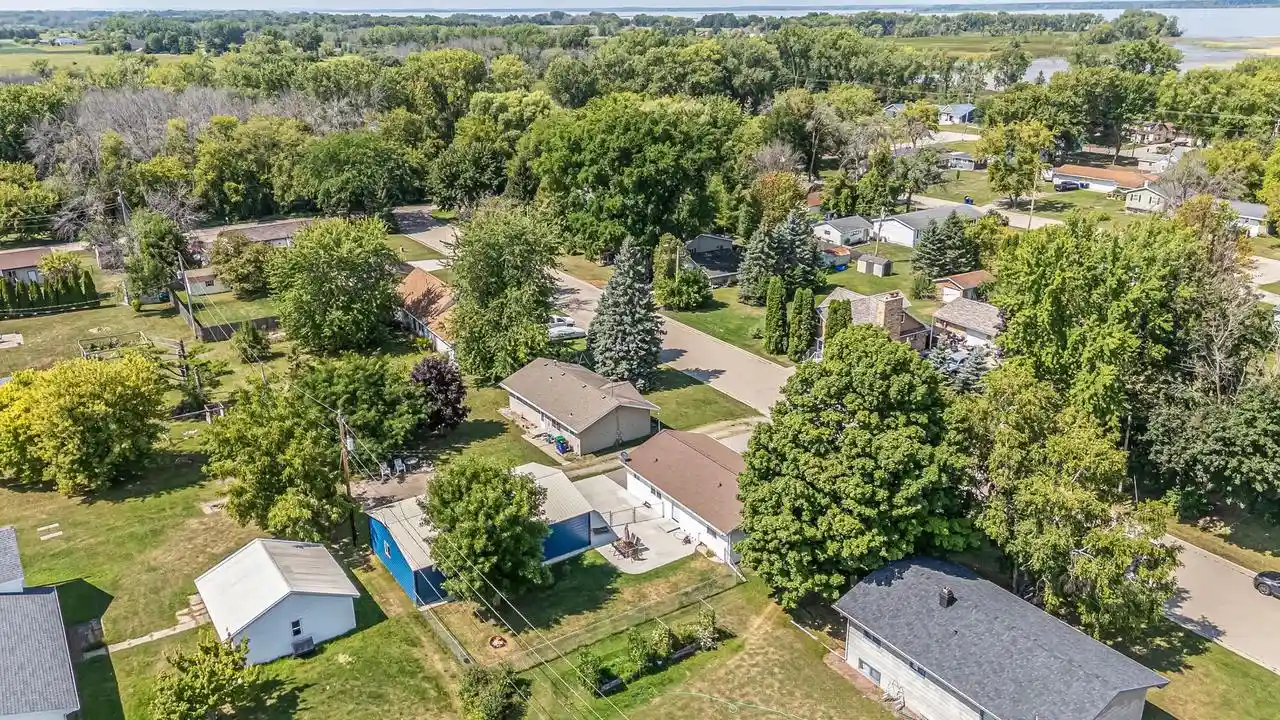 Photo 3 of Single family home for sale at 731 Pine Street Street, Winneconne, WI 54986 | MLS# 50331823 | Listing updated on 2026-09-21