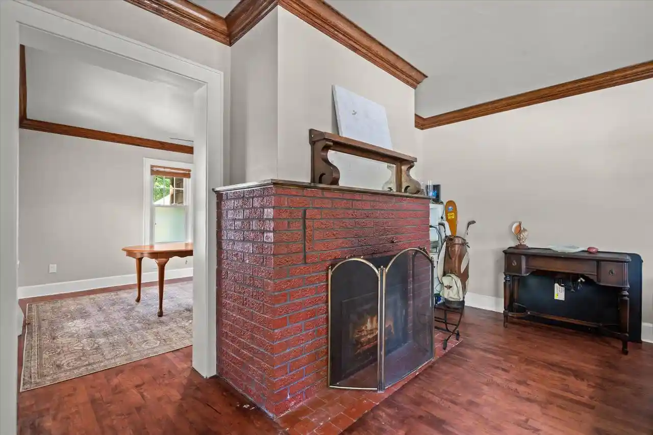 Photo 2 of Single family home for sale at 1729 N Oneida Street Street, Appleton, WI 54911 | MLS# 50331825 | Listing updated on 2026-09-19