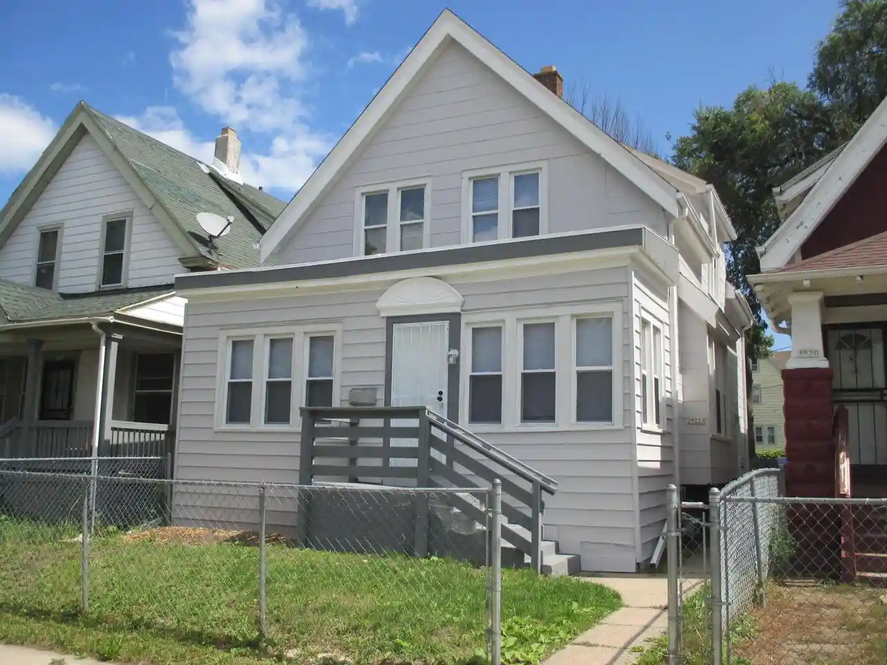 Photo 1 of Sale Pending at 3922 N 19th Pl Pl, Milwaukee, WI 53206 | MLS# 1978239 | Listing updated on 2026-09-11
