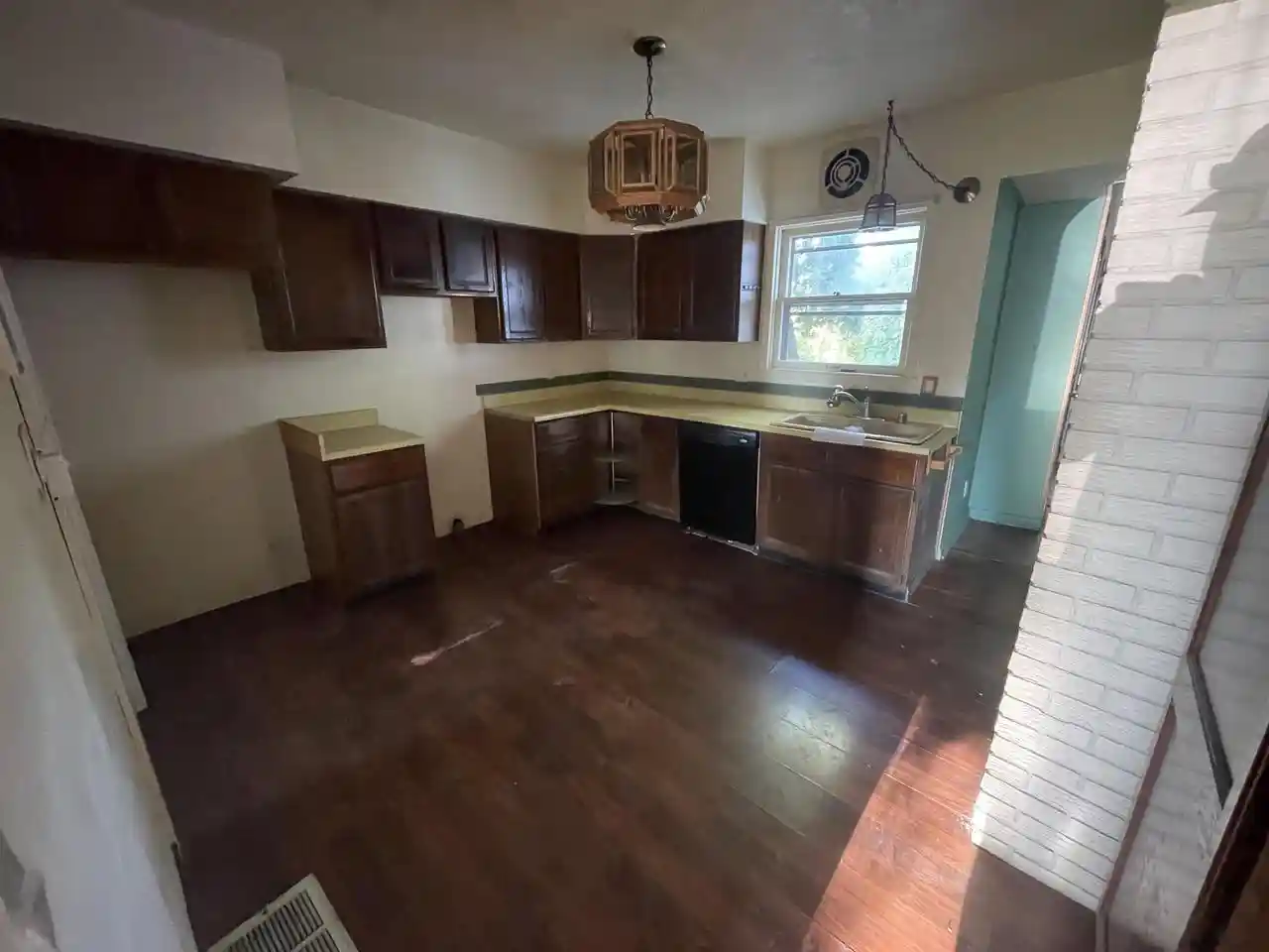 Photo 3 of Single family home for sale at 214 Weis Avenue Avenue, Fond Du Lac, WI 54935 | MLS# 50331832 | Listing updated on 2026-08-28