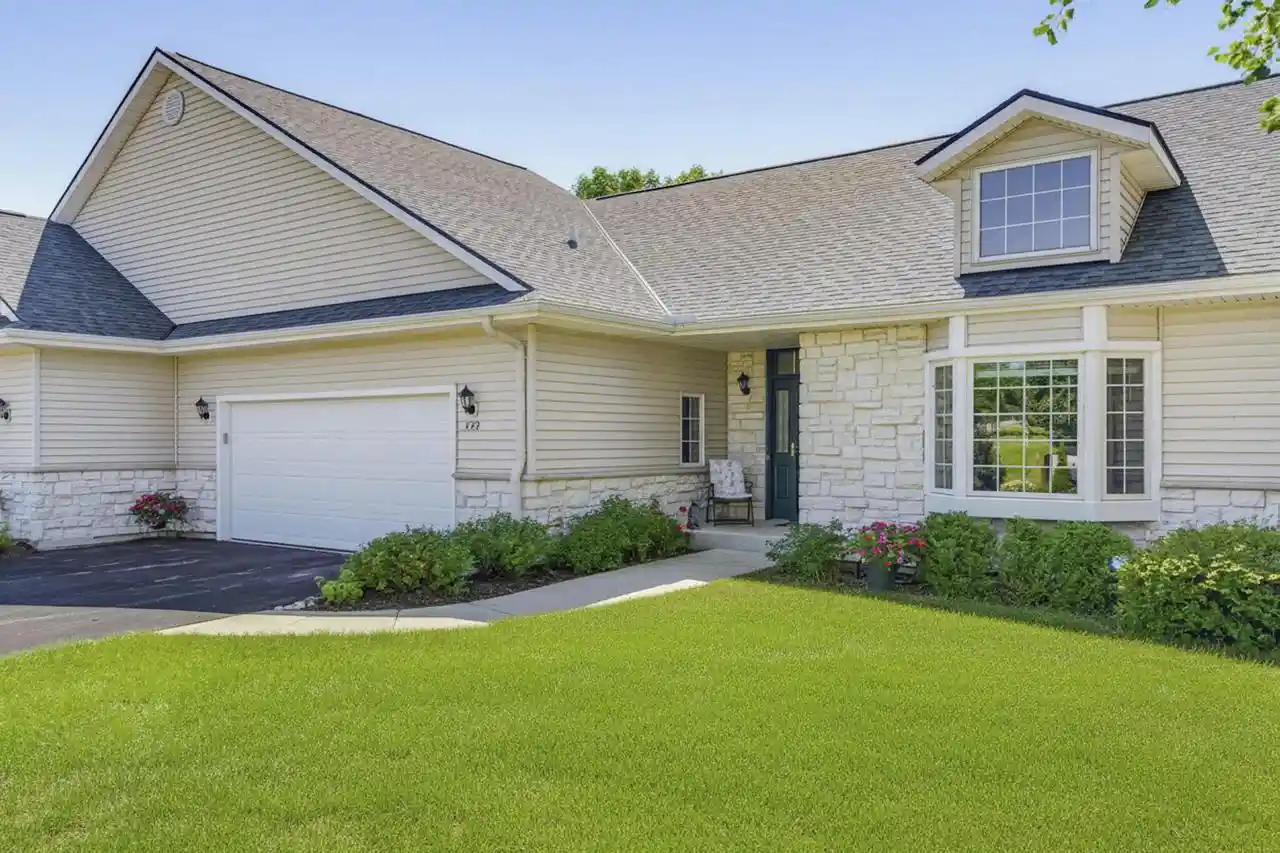 Condo for sale at 273 Cardinal Lane Lane, Hartland, WI 53029 | MLS# 1978244