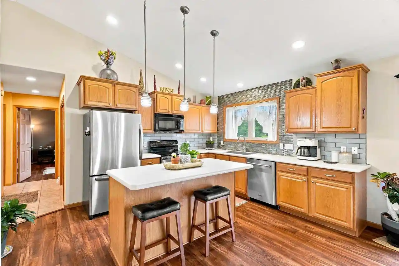 Photo 2 of Single family home for sale at 10585 County Road Y, Marshfield, WI 54449 | MLS# 22604239 | Listing updated on 2026-09-01
