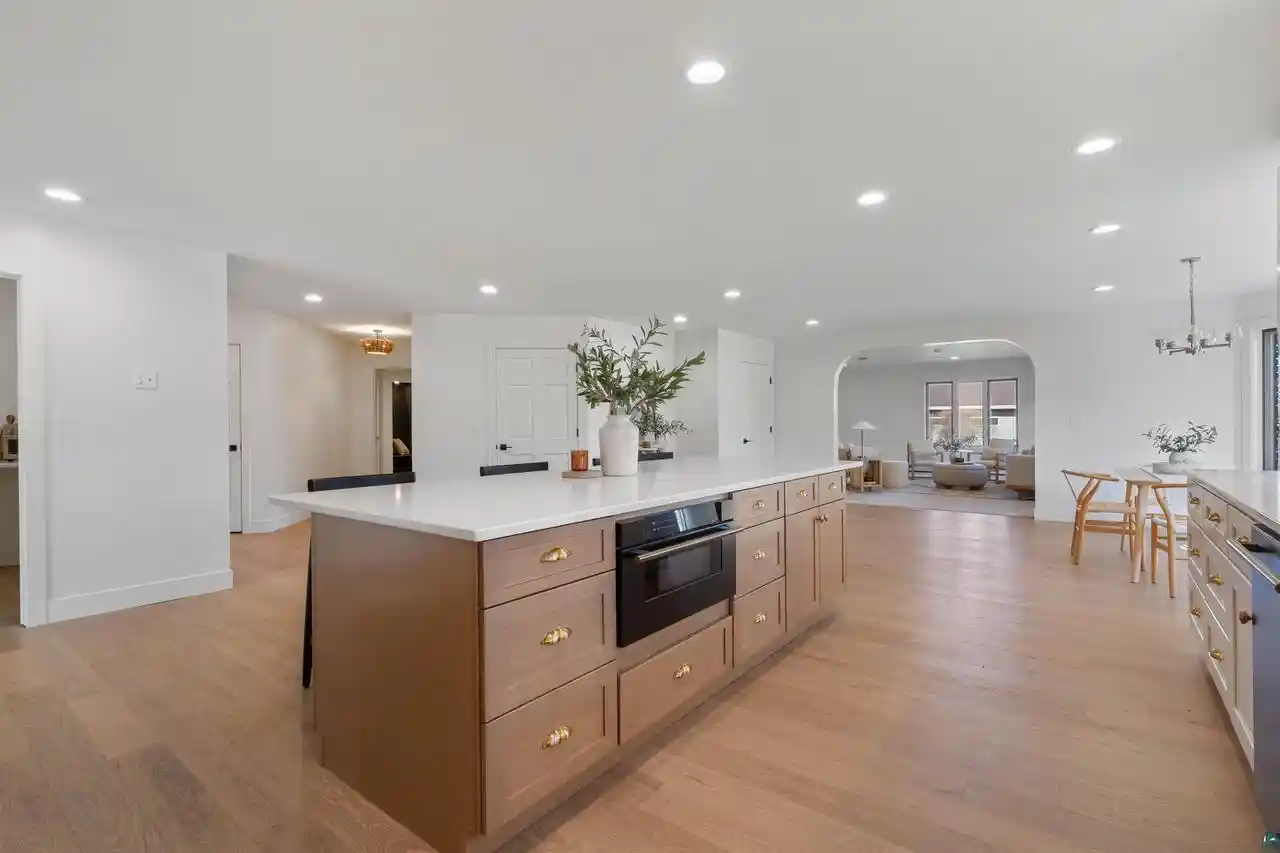 Photo 3 of Single family home for sale at 2166 E Detroit St St, Superior, WI 54880 | MLS# 6127651 | Listing updated on 2026-08-29