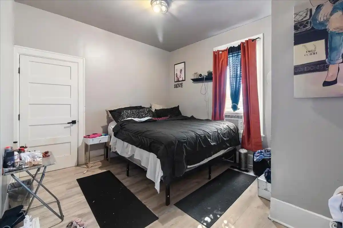 Listing Photo 4 - Condo for sale in building located at 2829 W Juneau Ave Ave, Milwaukee, WI 53208 - Unit #2831