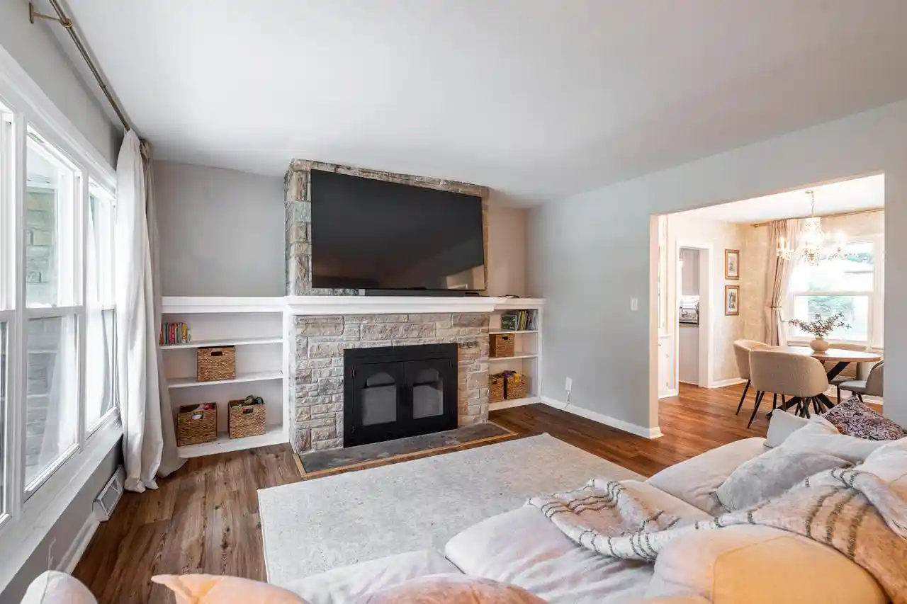 Photo 3 of Single family home for sale at 10321 W Manitoba St, Milwaukee, WI 53227 | MLS# 1978249 | Listing updated on 2026-09-08