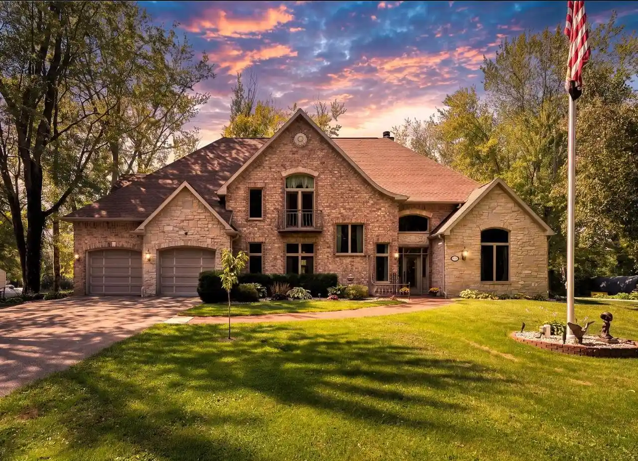 Photo 1 of Mansion for sale at N3877 Betty Dr Dr, Hortonville, WI 54944 | MLS# 50331834 | Listing updated on 2026-09-15