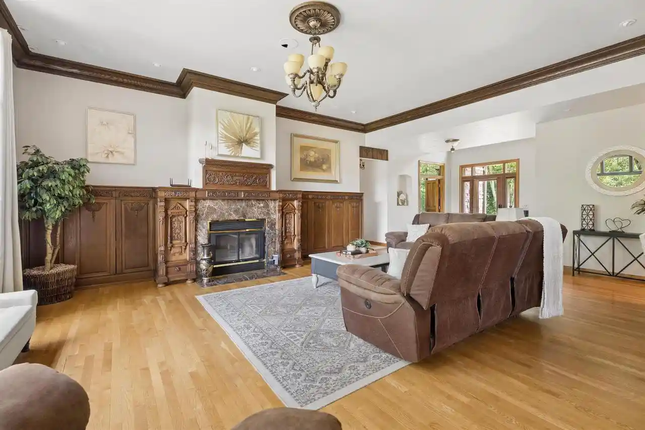 Photo 3 of Mansion for sale at N3877 Betty Dr Dr, Hortonville, WI 54944 | MLS# 50331834 | Listing updated on 2026-09-15