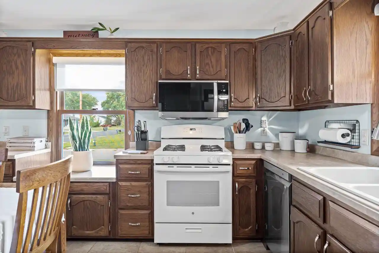 Photo 3 of Sale Pending at 3101 27Th Street S Street S, La Crosse, WI 54601 | MLS# 1978276 | Listing updated on 2026-09-14