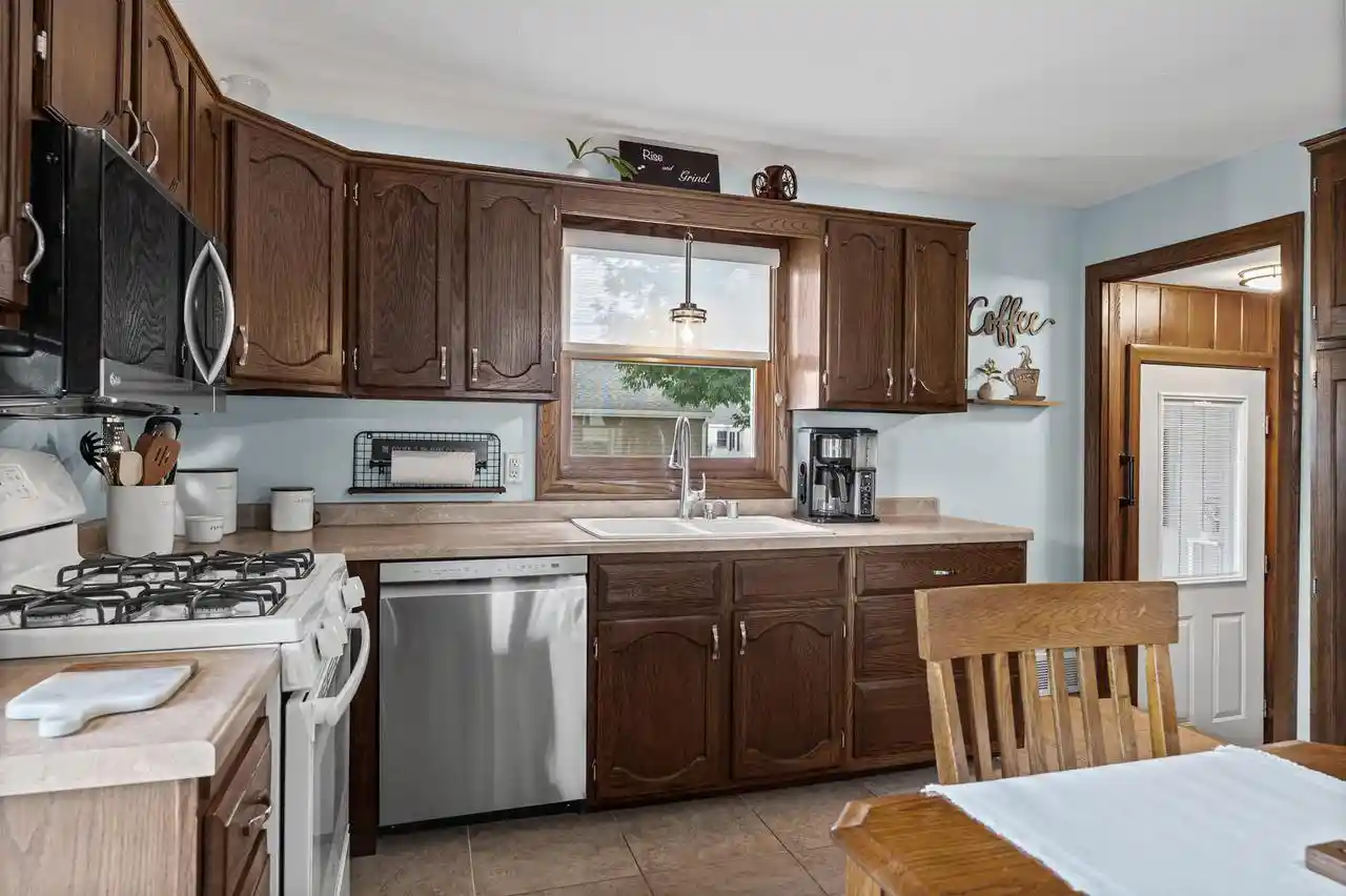 Photo 4 of Sale Pending at 3101 27Th Street S Street S, La Crosse, WI 54601 | MLS# 1978276 | Listing updated on 2026-09-14