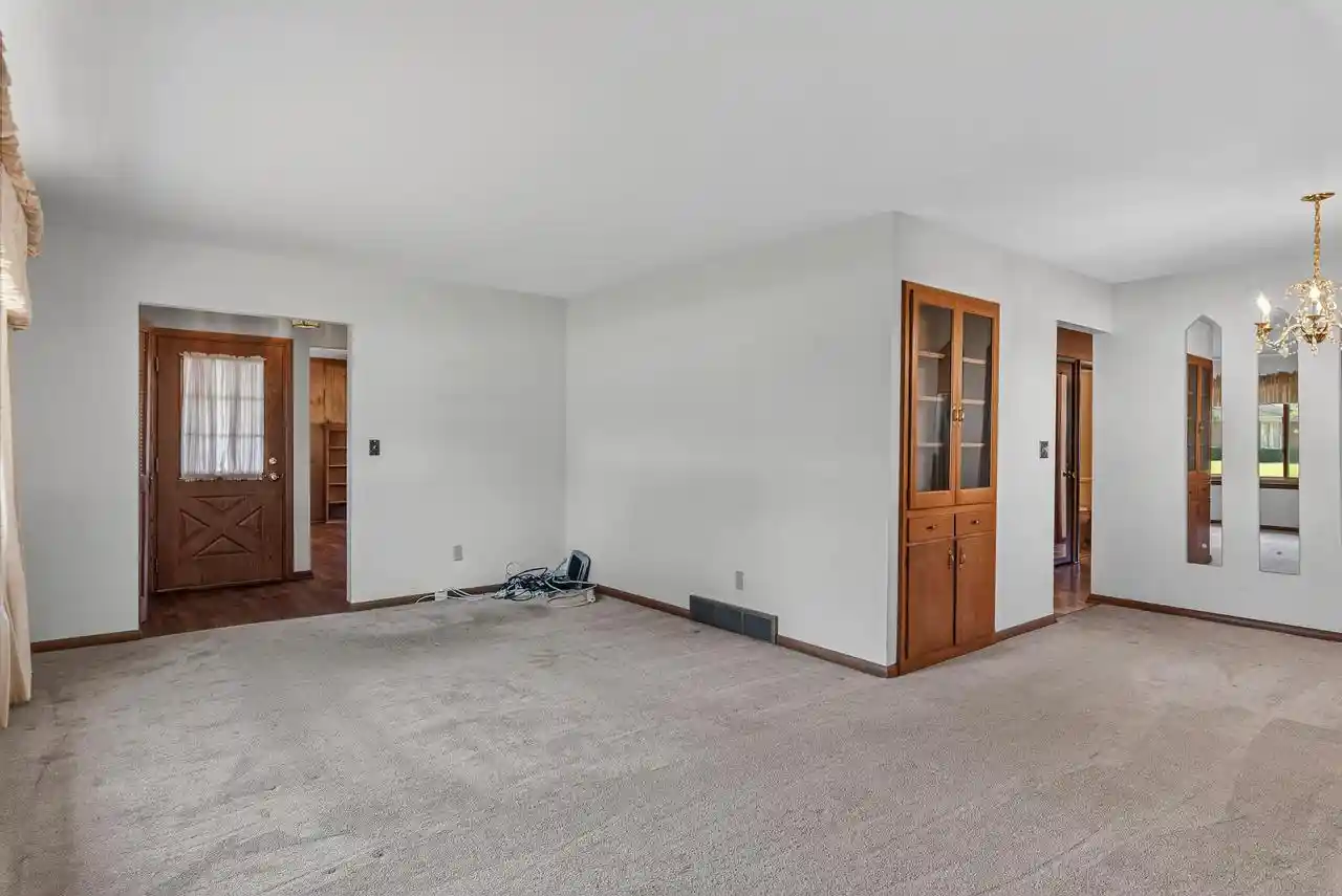 Photo 4 of Single family home for sale at 12945 W Brentwood Dr Dr, New Berlin, WI 53151 | MLS# 1978284 | Listing updated on 2026-09-03