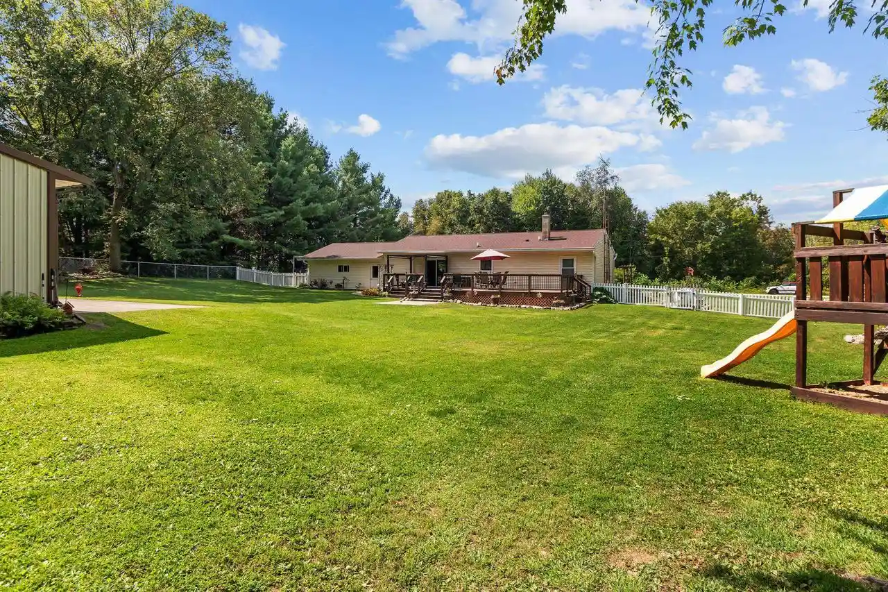 Photo 3 of Single family home for sale at N5328 Collier Road Road, New London, WI 54961 | MLS# 50331852 | Listing updated on 2026-08-31