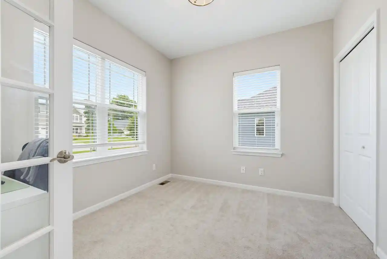 Photo 3 of Single family home for sale at 2851 Crosswinds Dr, Racine, WI 53403 | MLS# 1978291 | Listing updated on 2026-09-23