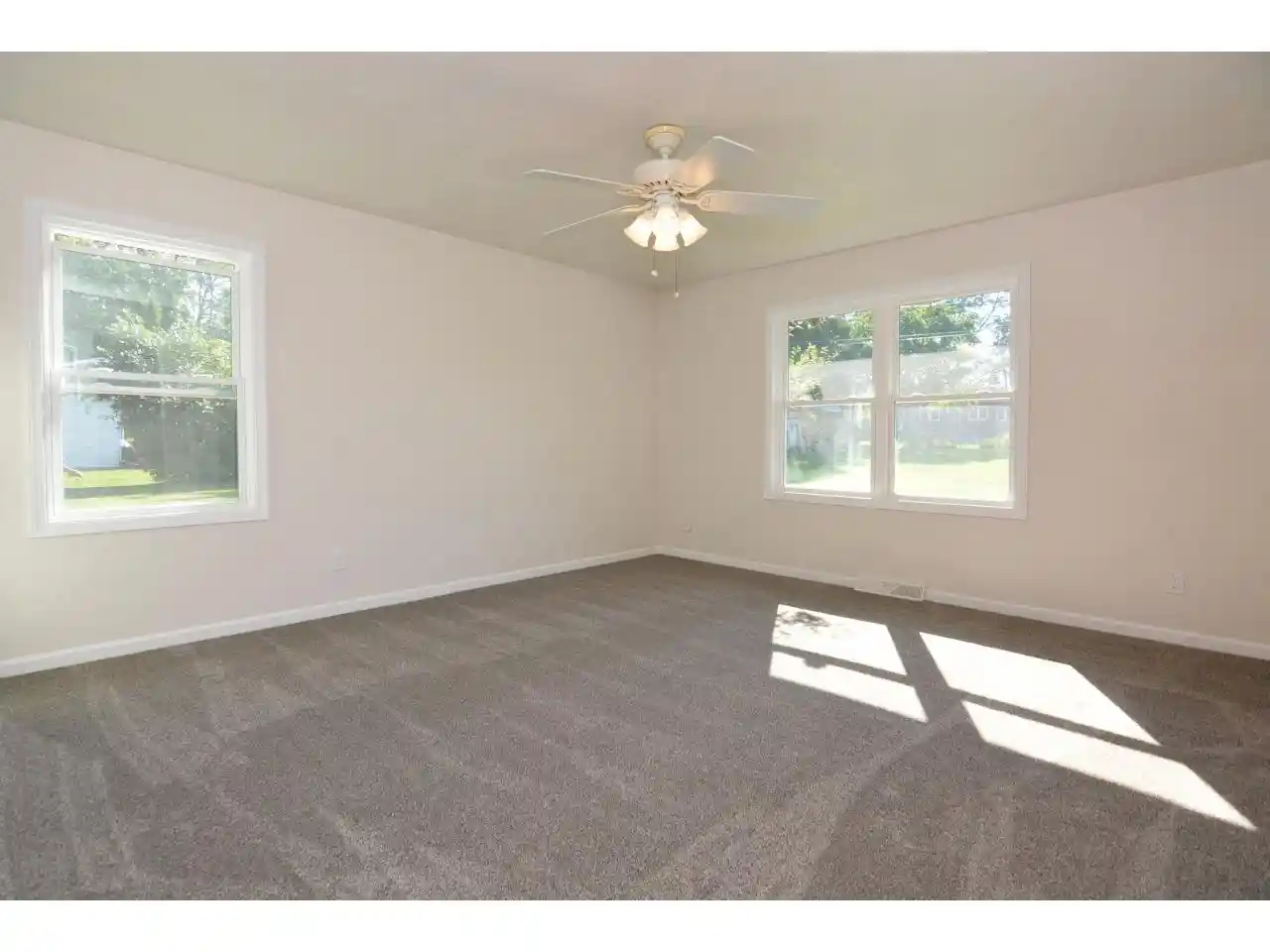 Photo 2 of Single family home for sale at 5556 Rainbow Road Road, Waunakee, WI 53597 | MLS# 2031540 | Listing updated on 2026-08-29