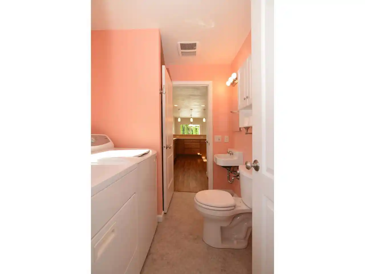 Photo 3 of Single family home for sale at 5556 Rainbow Road Road, Waunakee, WI 53597 | MLS# 2031540 | Listing updated on 2026-08-29
