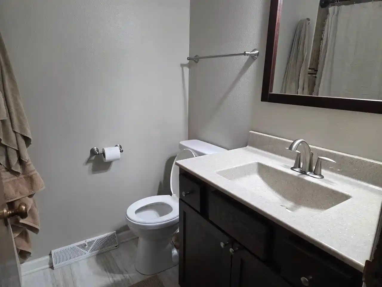 Photo 4 of Single family home for sale at 1544 Riverdale Dr Dr, Oconomowoc, WI 53066 | MLS# 2031542 | Listing updated on 2026-09-17