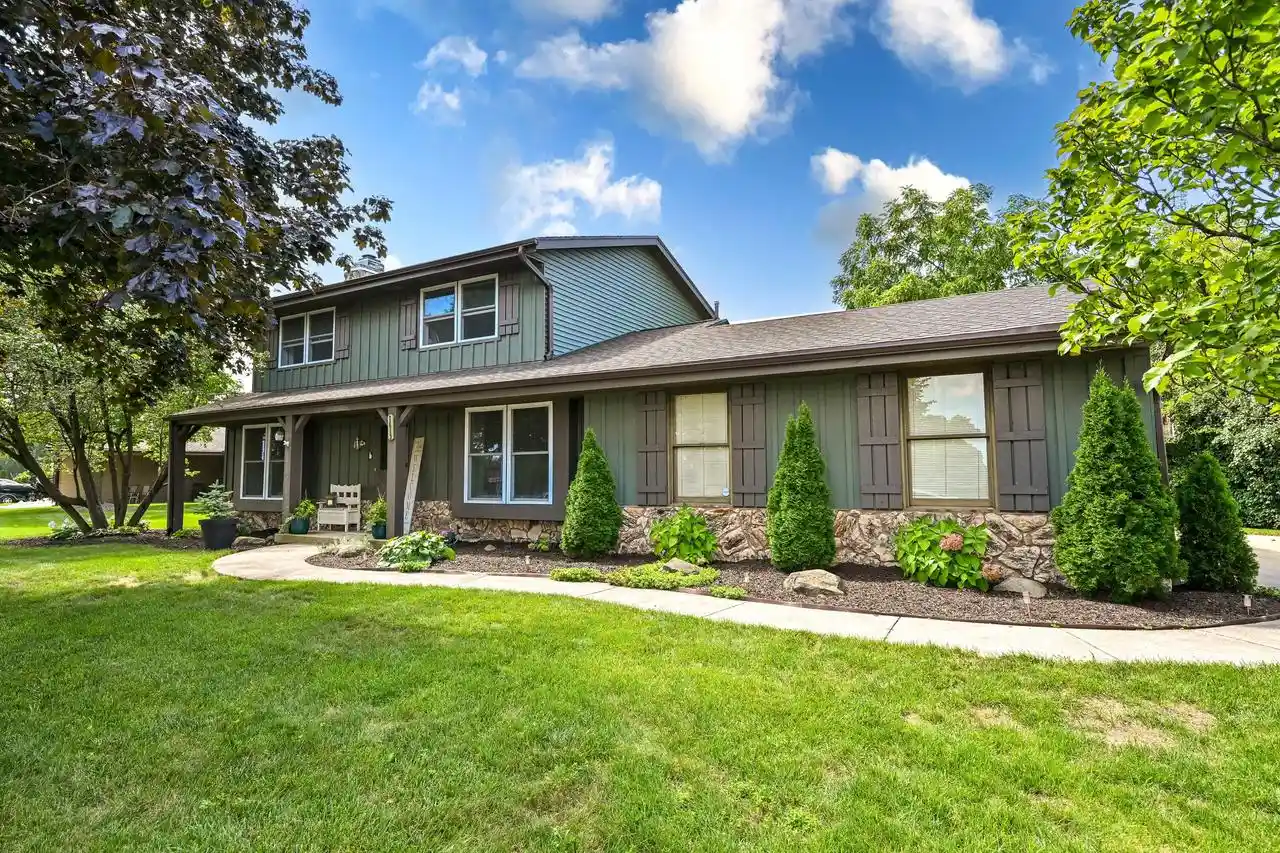 Photo 1 of Single family home for sale at 7613 S 83rd Street, Franklin, WI 53132 | MLS# 1978305 | Listing updated on 2026-09-23