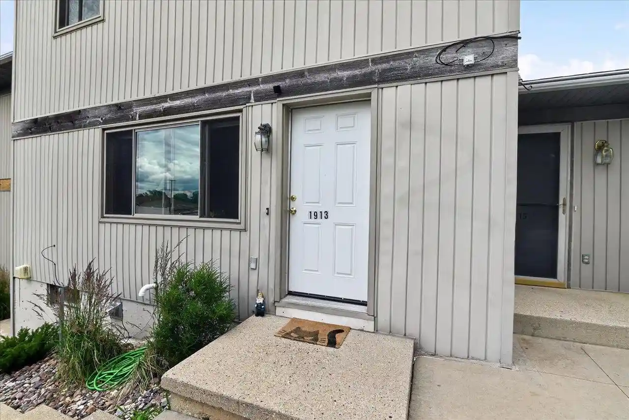 35th image of 1909 Fox Run Run, Mount Horeb, WI 53572 | MLS# 2031545
