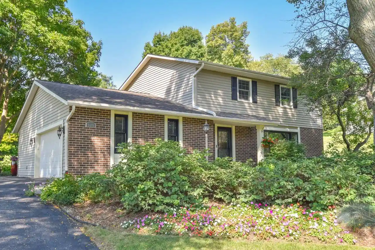 Photo 1 of Single family home for sale at W257n5671 North Hill Dr Dr, Lisbon, WI 53089 | MLS# 1978308 | Listing updated on 2026-09-24
