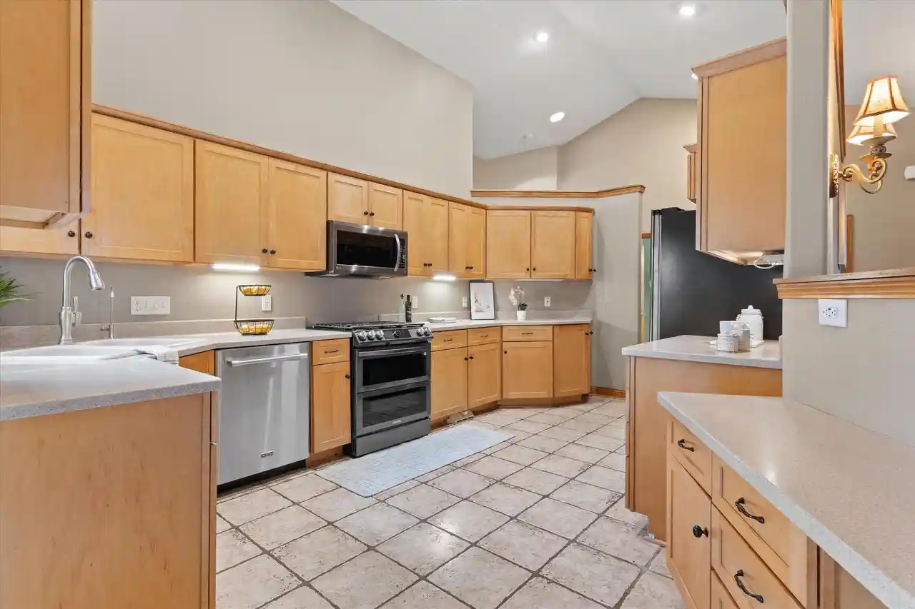 Photo 3 of Single family home for sale at S29w30880 Wild Berry Ln, Waukesha, WI 53188 | MLS# 1978314 | Listing updated on 2026-09-24