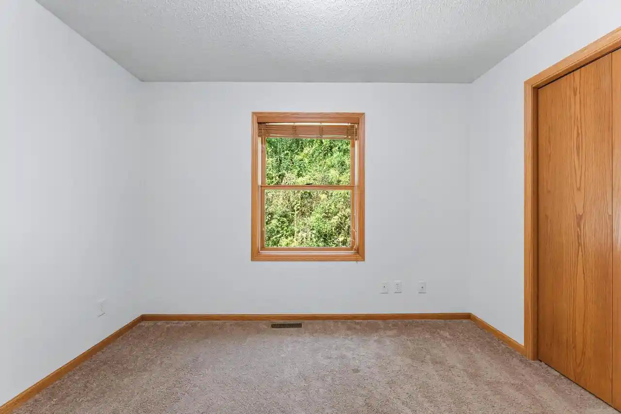 Photo 3 of Sale Pending at 6648 Gonia Dr Dr, Caledonia, MN 55921 | MLS# 1978319 | Listing updated on 2026-09-18