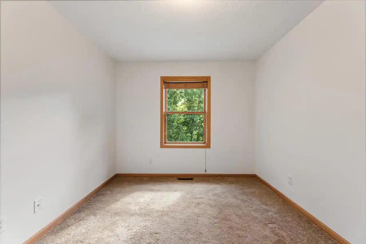Photo 4 of Sale Pending at 6648 Gonia Dr Dr, Caledonia, MN 55921 | MLS# 1978319 | Listing updated on 2026-09-18