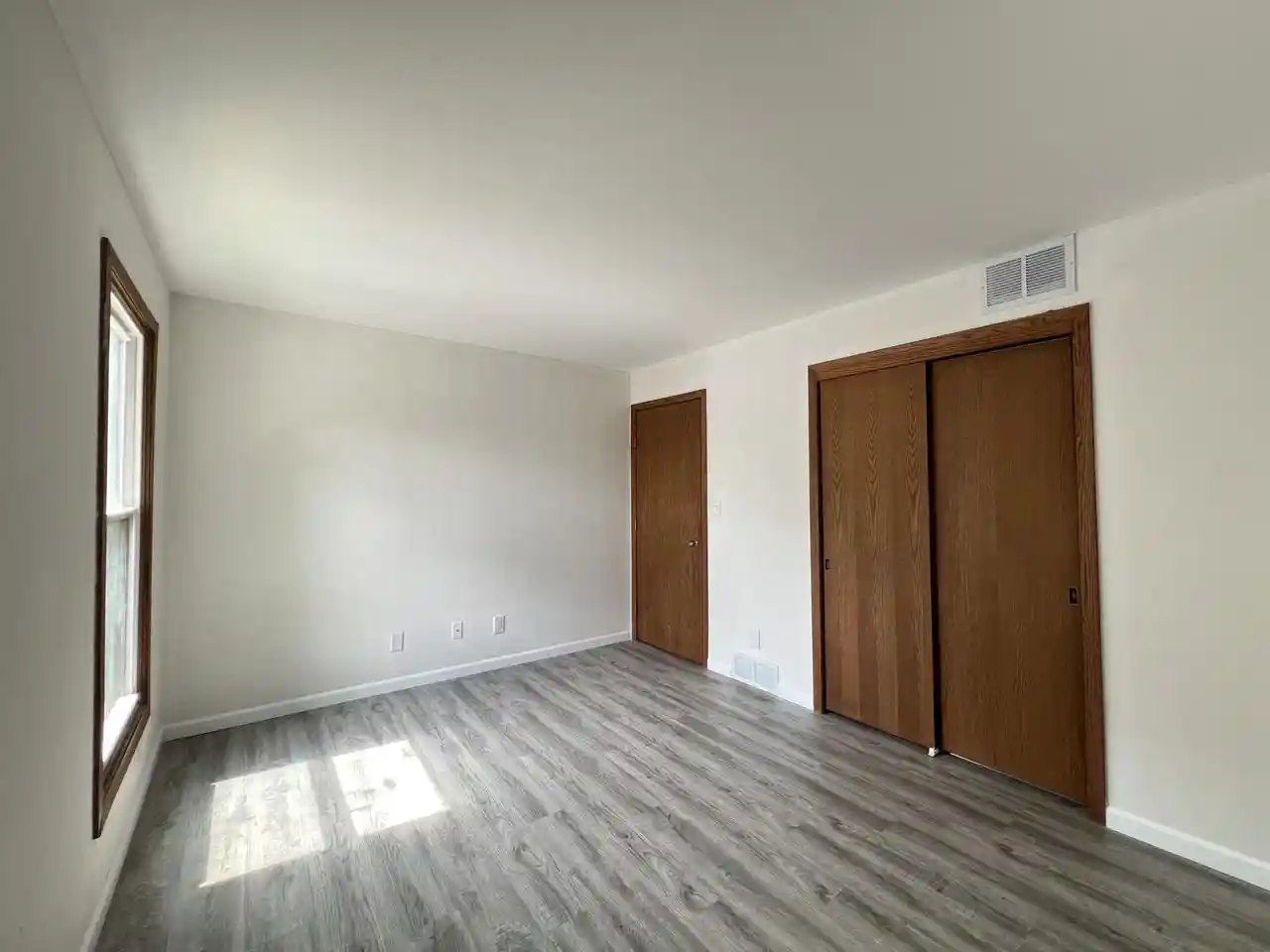 Photo 3 of Condo for sale at N114w16680 Crown Dr Dr #6, Germantown, WI 53022 | MLS# 1978321 | Listing updated on 2026-09-01