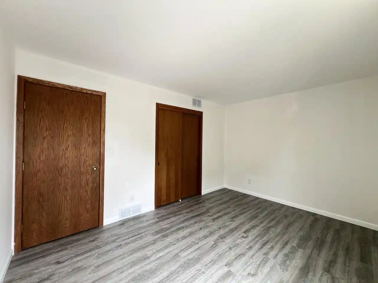 Photo 3 of Condo for sale at N114W16680 Crown Dr Dr #6, Germantown, WI 53022 | MLS# 1978321 | Listing updated on 2026-09-01